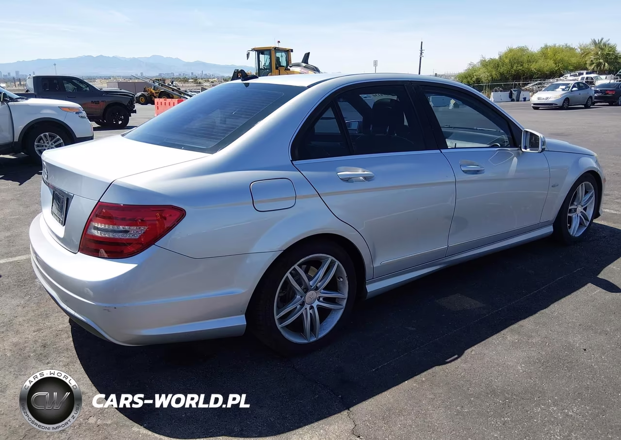 2012 Mercedes-Benz C 250 Sport VIN:WDDGF4HB5CR216717 - 4