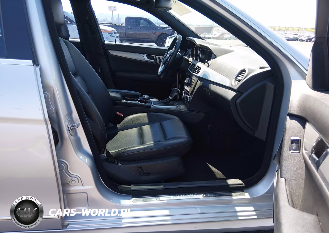 2012 Mercedes-Benz C 250 Sport VIN:WDDGF4HB5CR216717 - 5