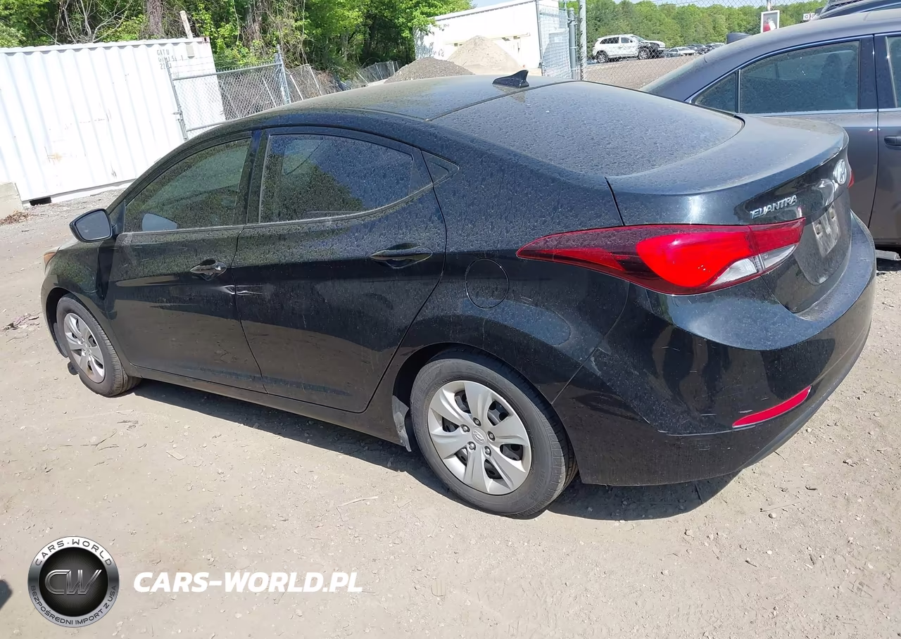 2016 Hyundai Elantra Se VIN:5NPDH4AE1GH757465 - 3