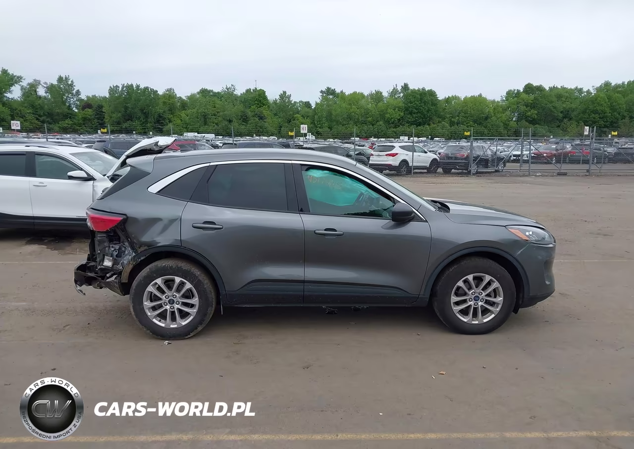 2022 Ford Escape Se VIN:1FMCU9G68NUC02628 - 13