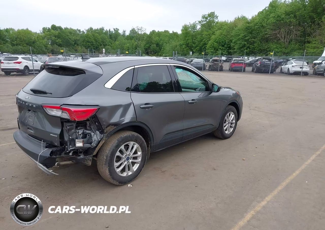 2022 Ford Escape Se VIN:1FMCU9G68NUC02628 - 4