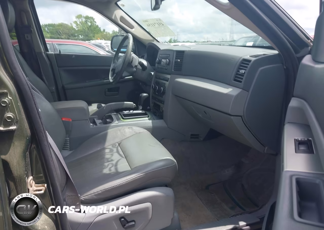 2007 Jeep Grand Cherokee Laredo VIN:1J8GR48K17C625851 - 5