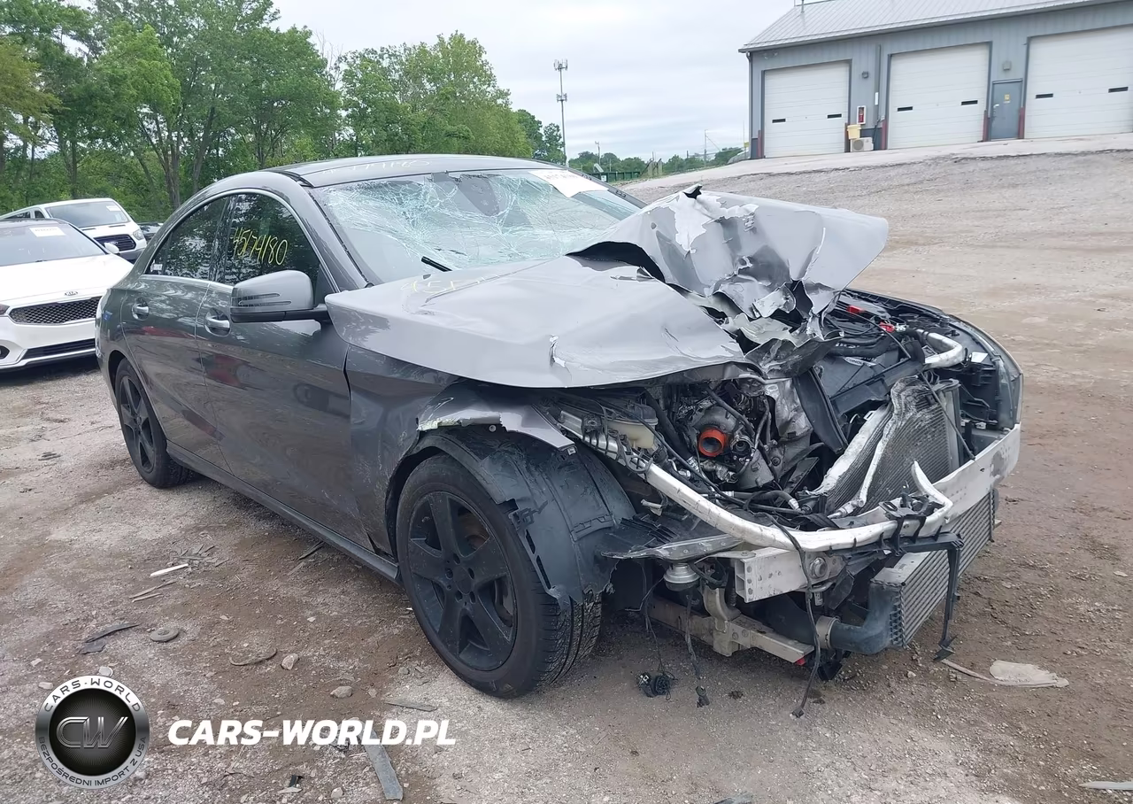 2016 Mercedes-Benz Cla 250 4Matic – zdjęcie 1 z 16