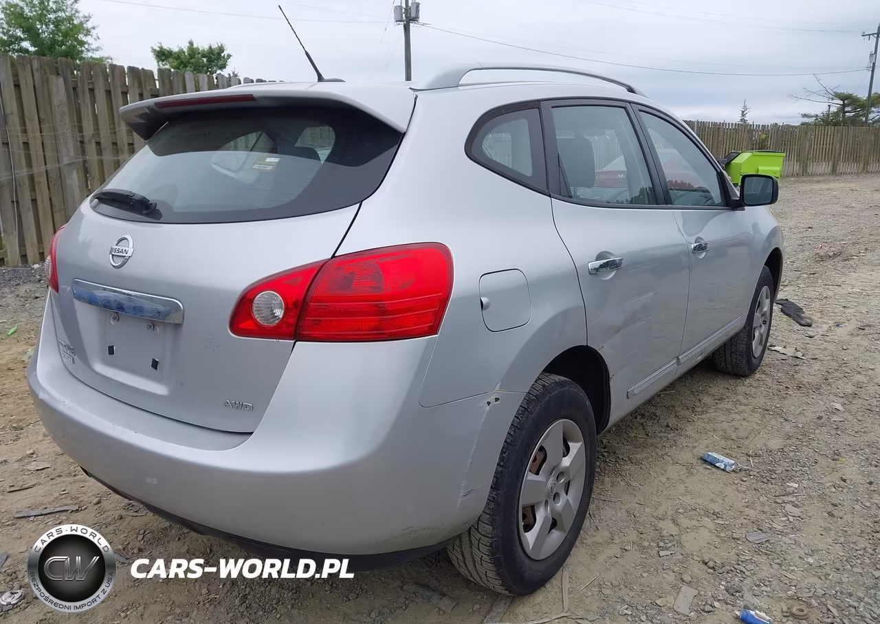 2015 Nissan Rogue Select S VIN:JN8AS5MV8FW758034 - 4