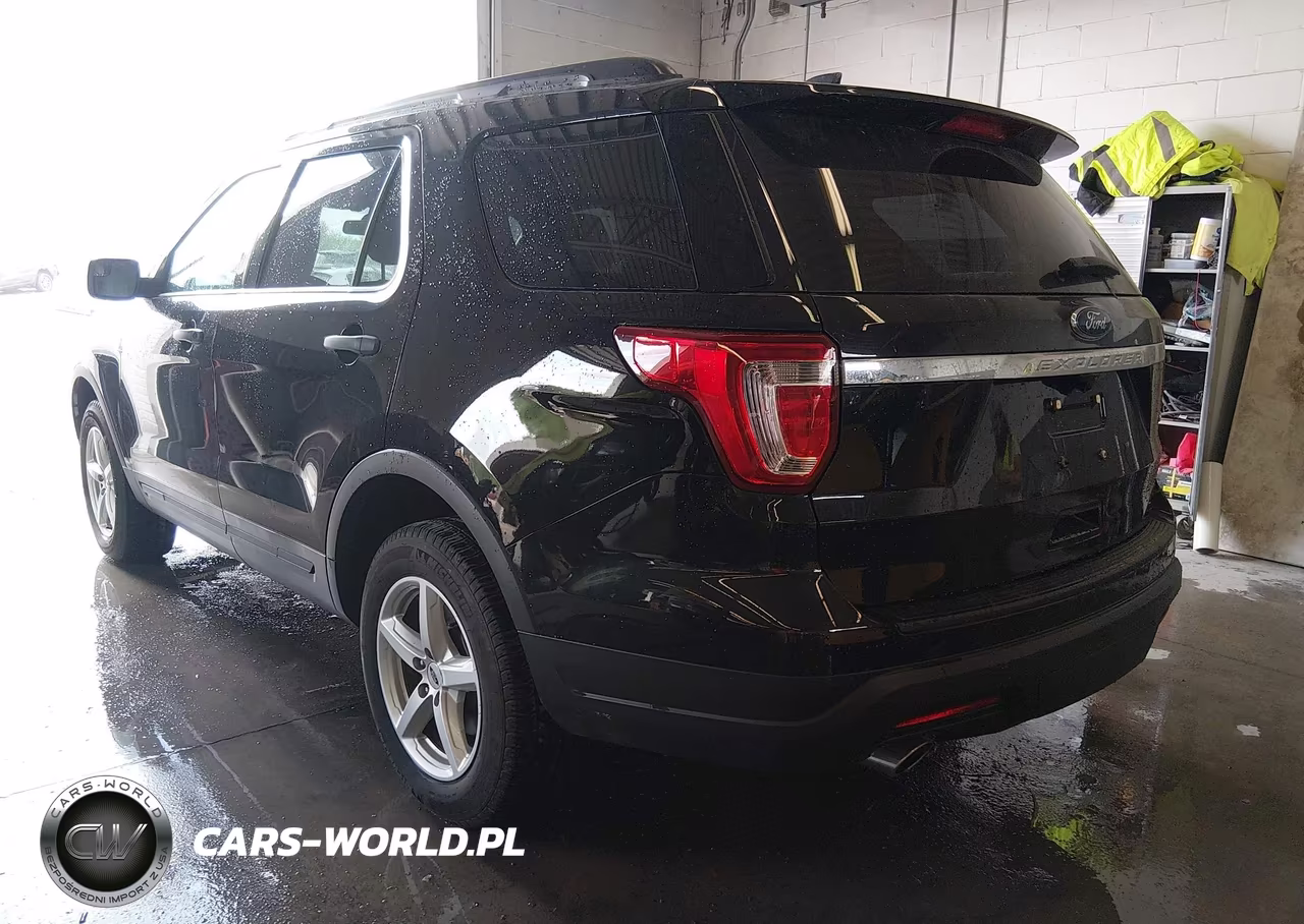 2018 Ford Explorer VIN:1FM5K8BH0JGC35357 - 3