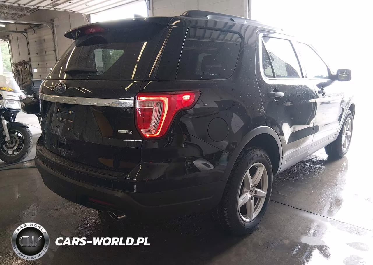 2018 Ford Explorer VIN:1FM5K8BH0JGC35357 - 4