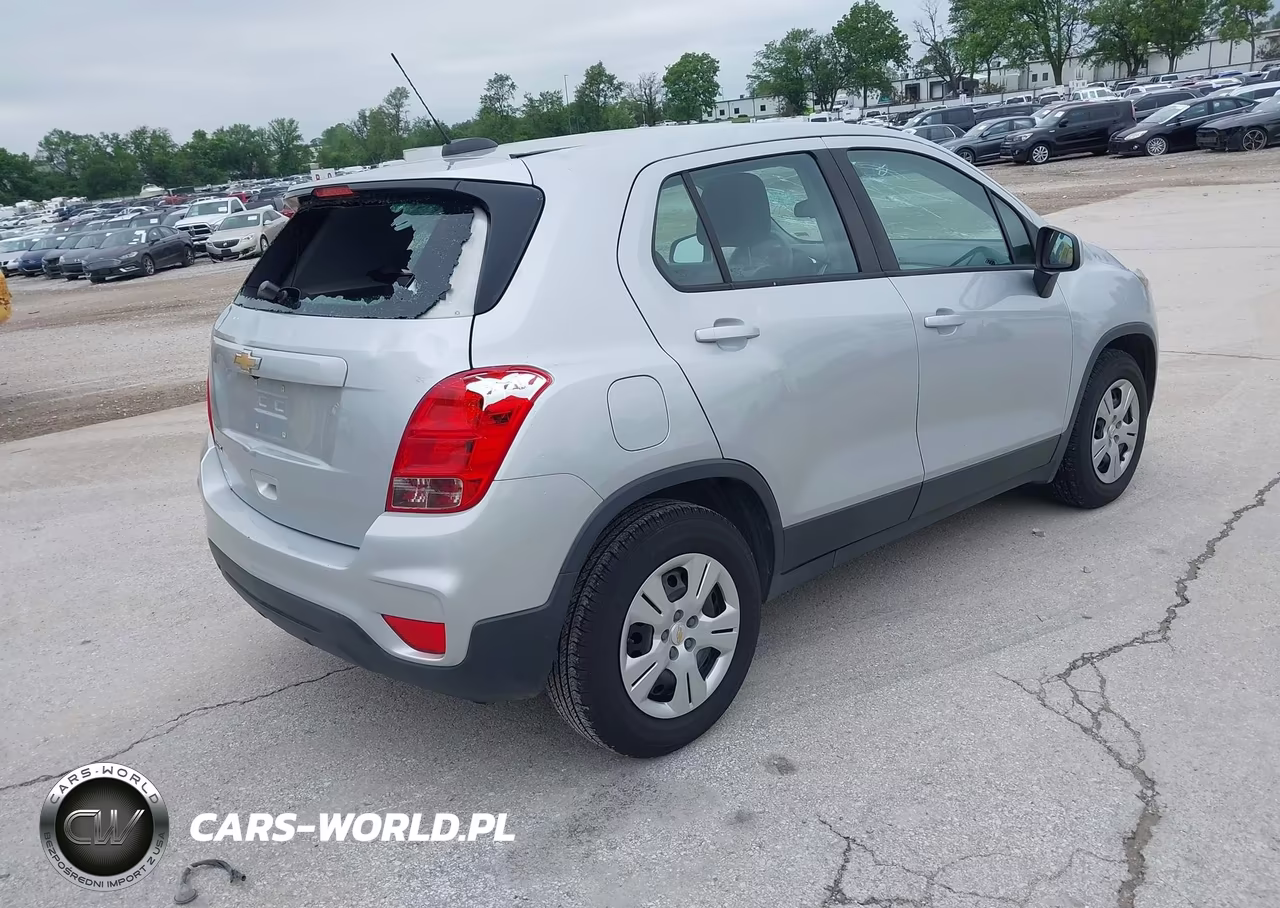 2017 Chevrolet Trax Ls VIN:3GNCJKSB3HL289045 - 4