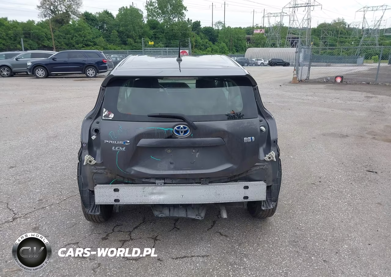 2014 Toyota Prius C Two VIN:JTDKDTB36E1567692 - 16