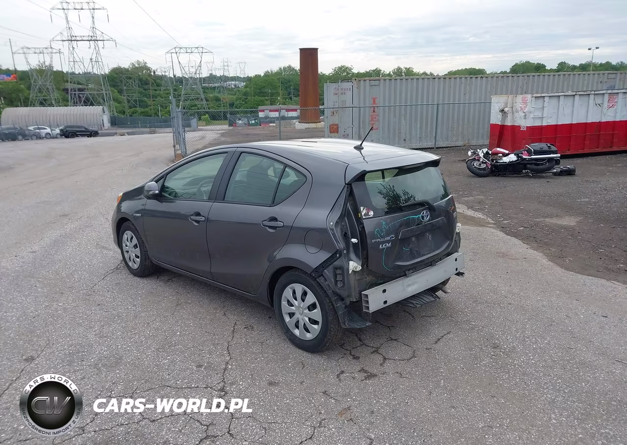2014 Toyota Prius C Two VIN:JTDKDTB36E1567692 - 3