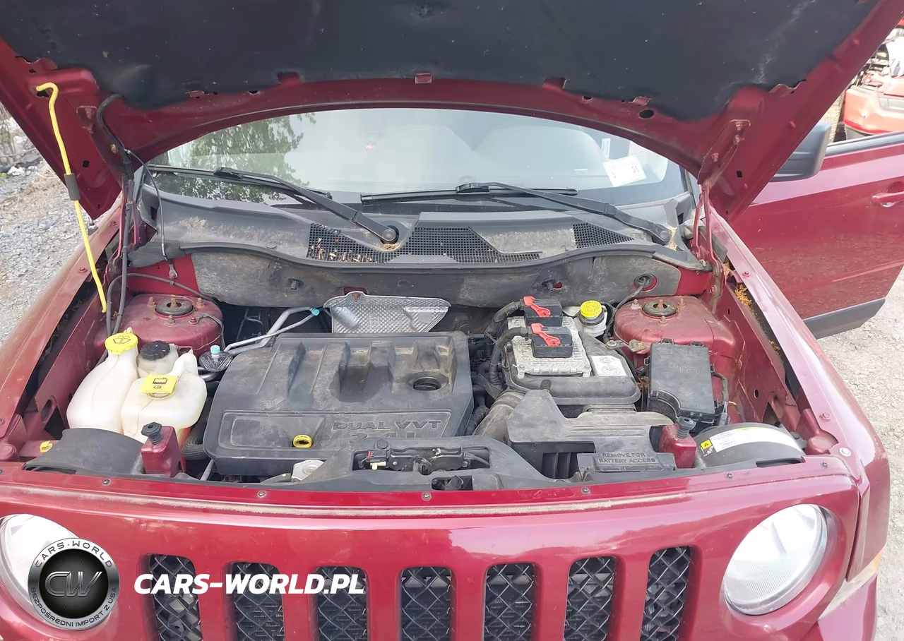 2012 Jeep Patriot Latitude VIN:1C4NJRFB3CD525437 - 10