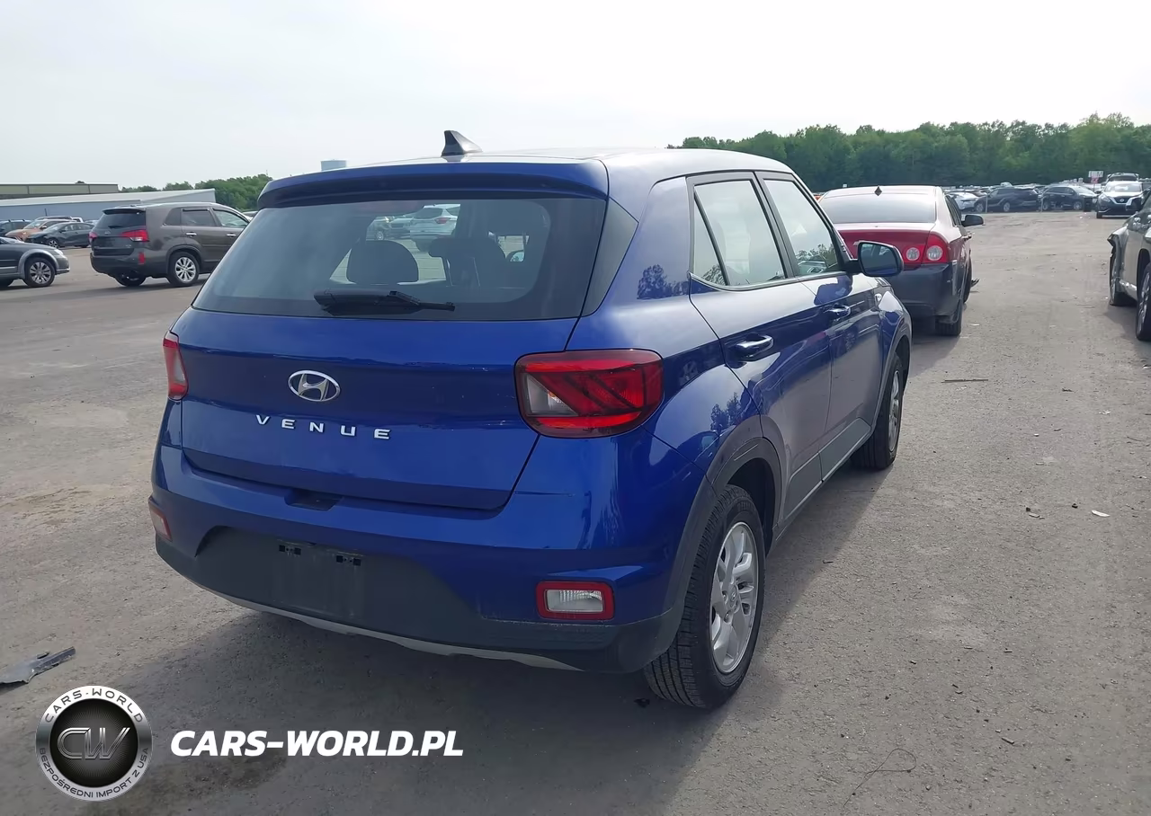 2021 Hyundai Venue Se VIN:KMHRB8A3XMU067966 - 4
