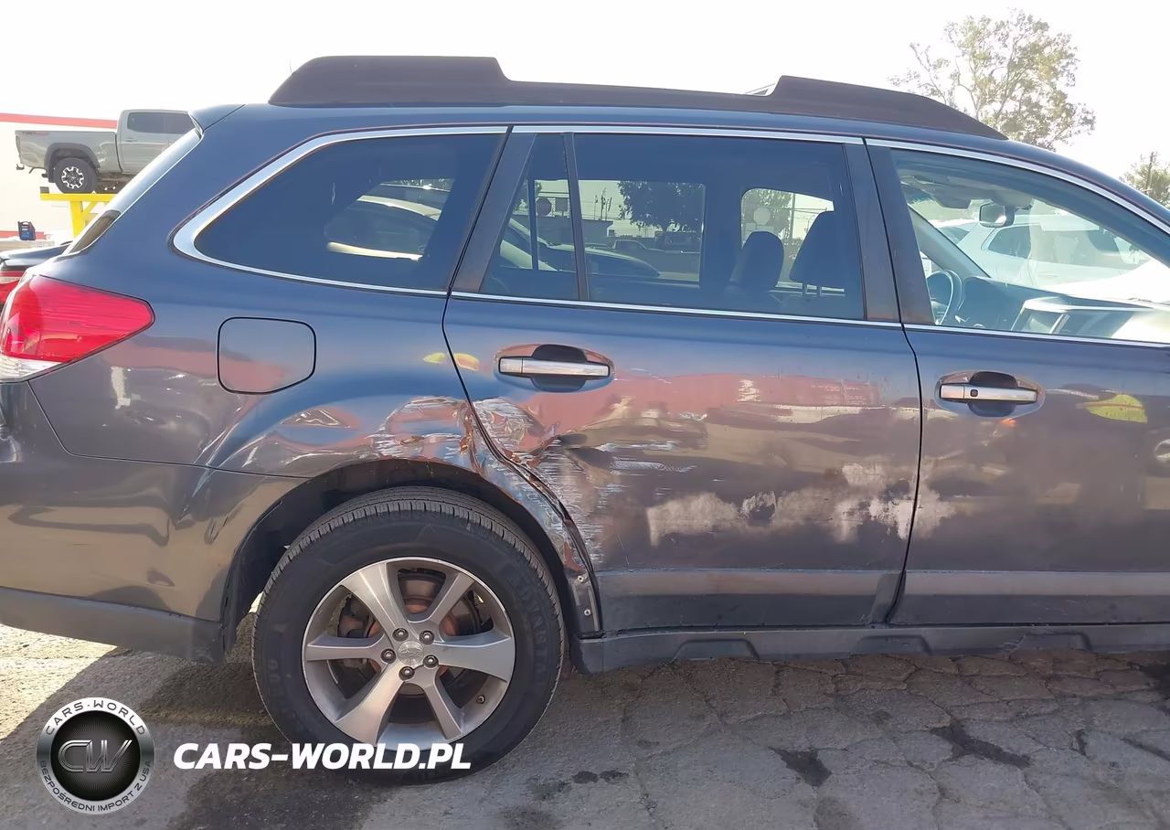 2014 Subaru Outback 3.6R Limited VIN:4S4BRDPC3E2208600 - 18