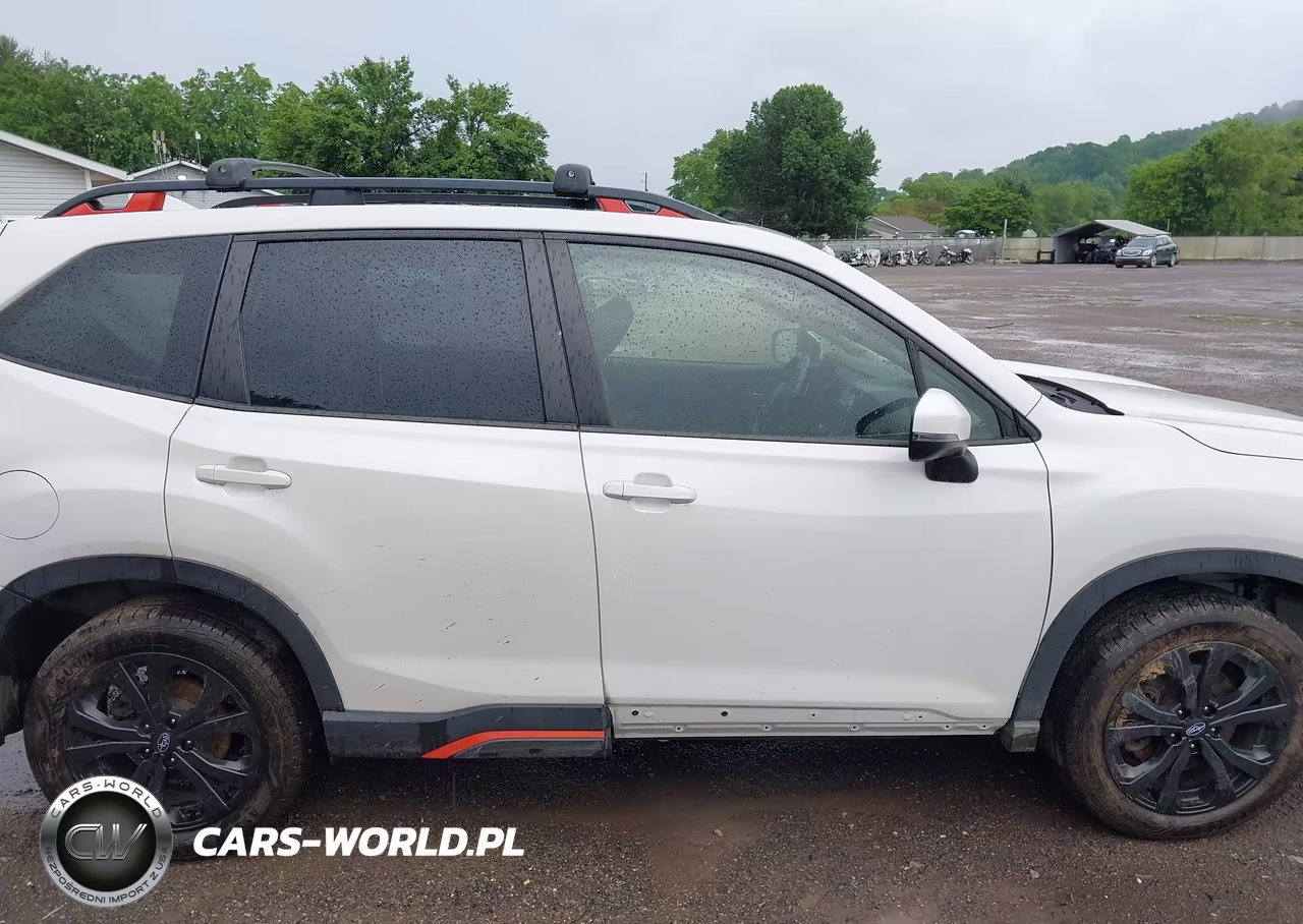 2023 Subaru Forester Sport VIN:JF2SKAJC5PH506082 - 14