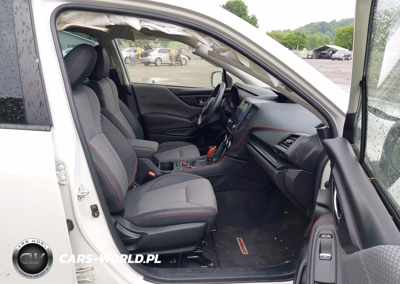 2023 Subaru Forester Sport VIN:JF2SKAJC5PH506082 - 5