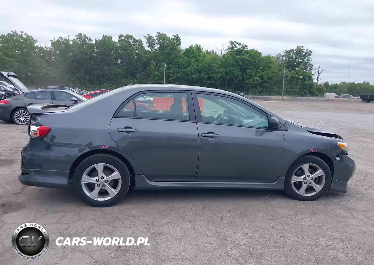 2011 Toyota Corolla S VIN:2T1BU4EE4BC722072 - 13