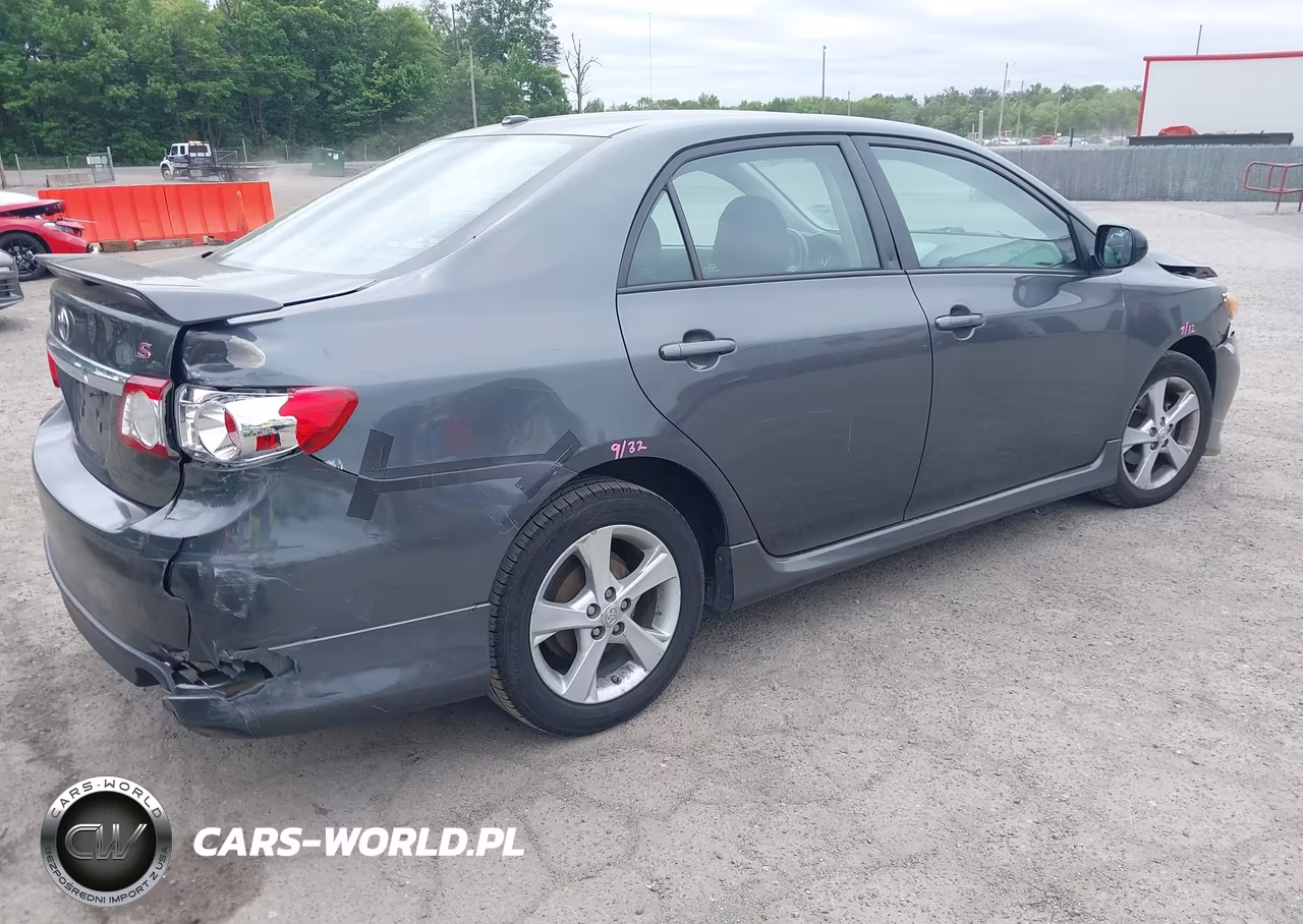 2011 Toyota Corolla S VIN:2T1BU4EE4BC722072 - 4