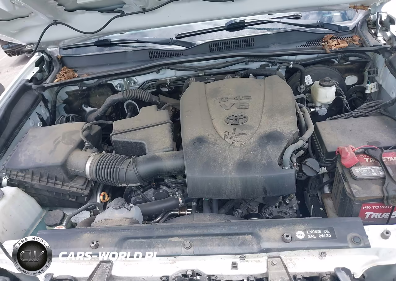 2018 Toyota Tacoma Trd Sport VIN:3TMCZ5AN0JM151218 - 10
