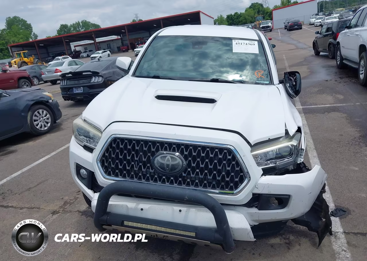 2018 Toyota Tacoma Trd Sport VIN:3TMCZ5AN0JM151218 - 12