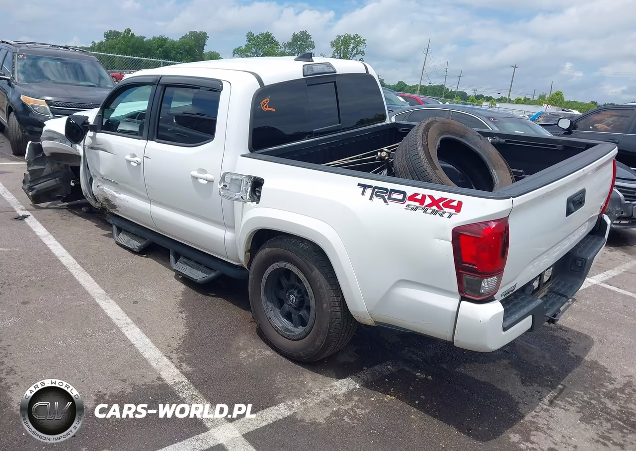 2018 Toyota Tacoma Trd Sport VIN:3TMCZ5AN0JM151218 - 3