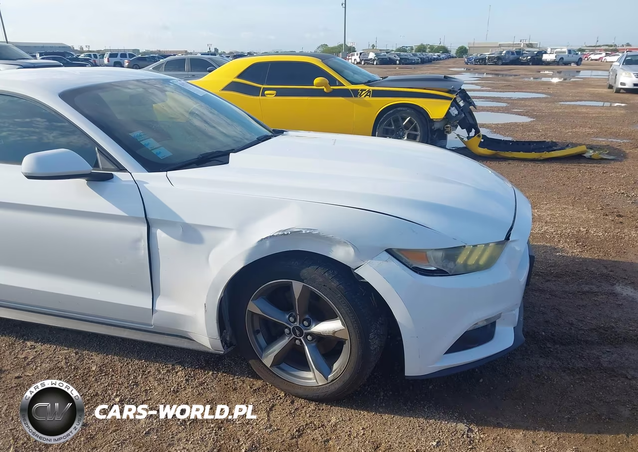 2016 Ford Mustang V6 VIN:1FA6P8AM0G5252050 - 6