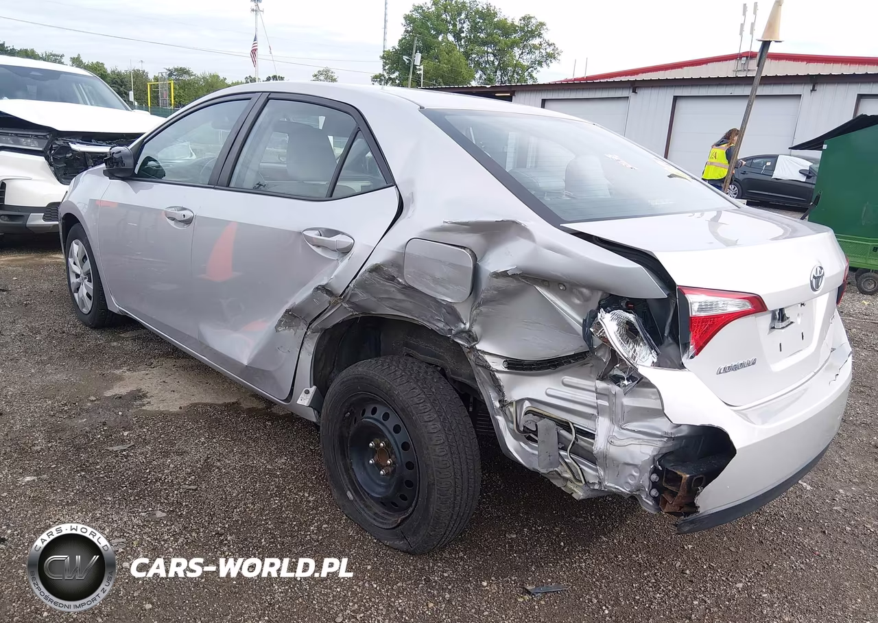 2016 Toyota Corolla Le VIN:2T1BURHE8GC659428 - 3