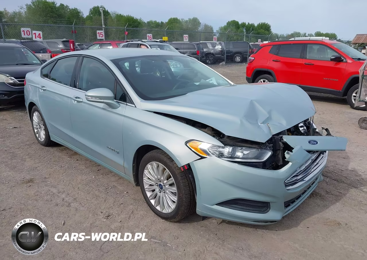 2013 Ford Fusion Hybrid Se – zdjęcie 1 z 12