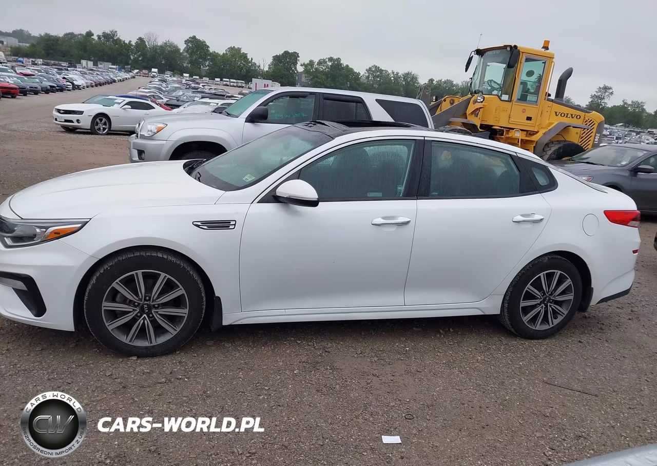 2019 Kia Optima Lx VIN:5XXGT4L33KG323169 - 14