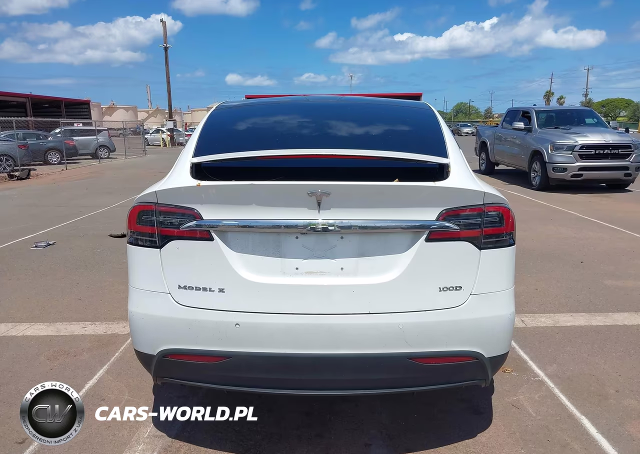 2017 Tesla Model X 100D-75D-90D VIN:5YJXCBE22HF055218 - 16
