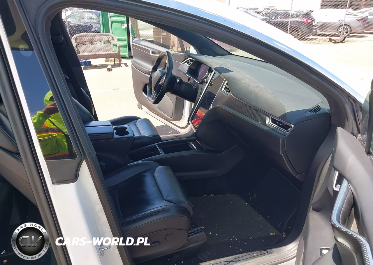 2017 Tesla Model X 100D-75D-90D VIN:5YJXCBE22HF055218 - 5