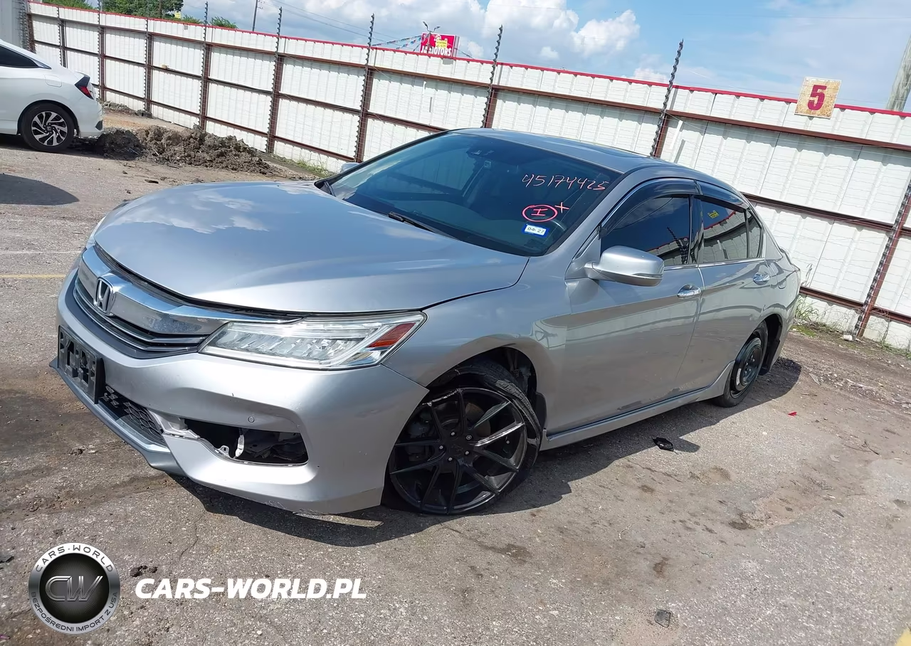 2017 Honda Accord Touring V6 VIN:1HGCR3F90HA026339 - 2