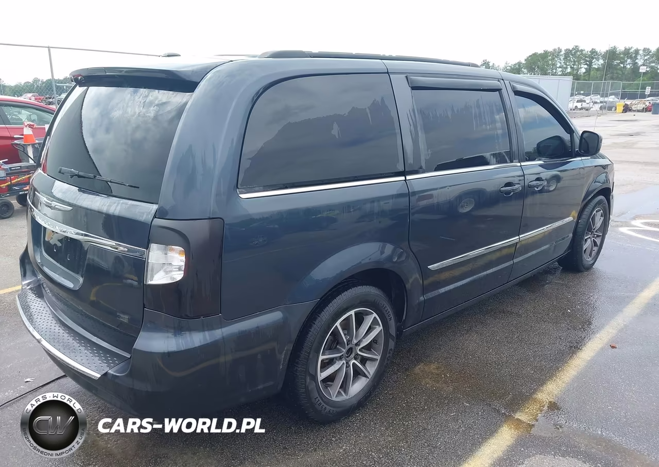 2013 Chrysler Town & Country Touring VIN:2C4RC1BG4DR637967 - 4