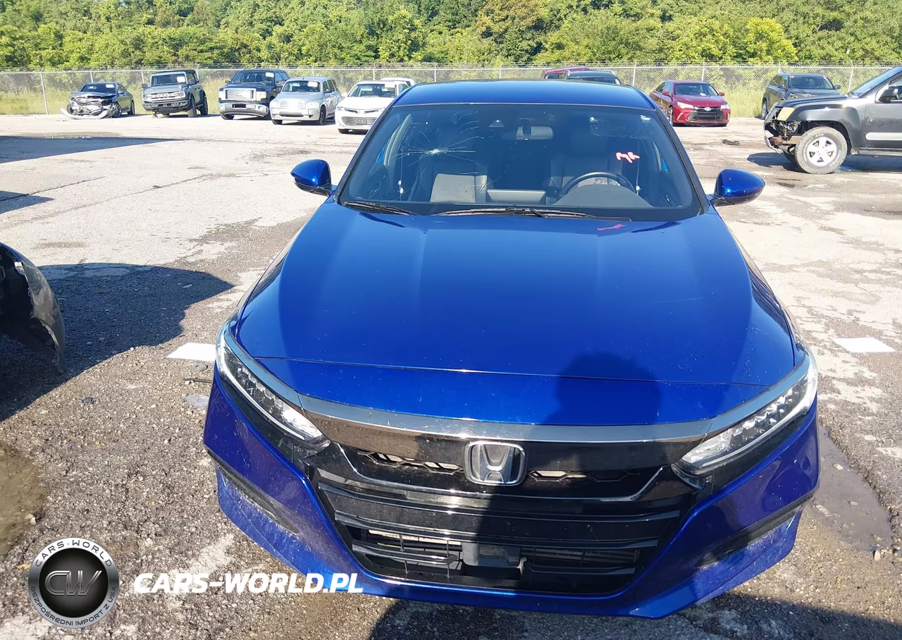 2018 Honda Accord Sport VIN:1HGCV1F3XJA221544 - 12