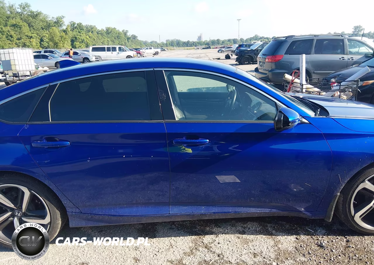 2018 Honda Accord Sport VIN:1HGCV1F3XJA221544 - 13