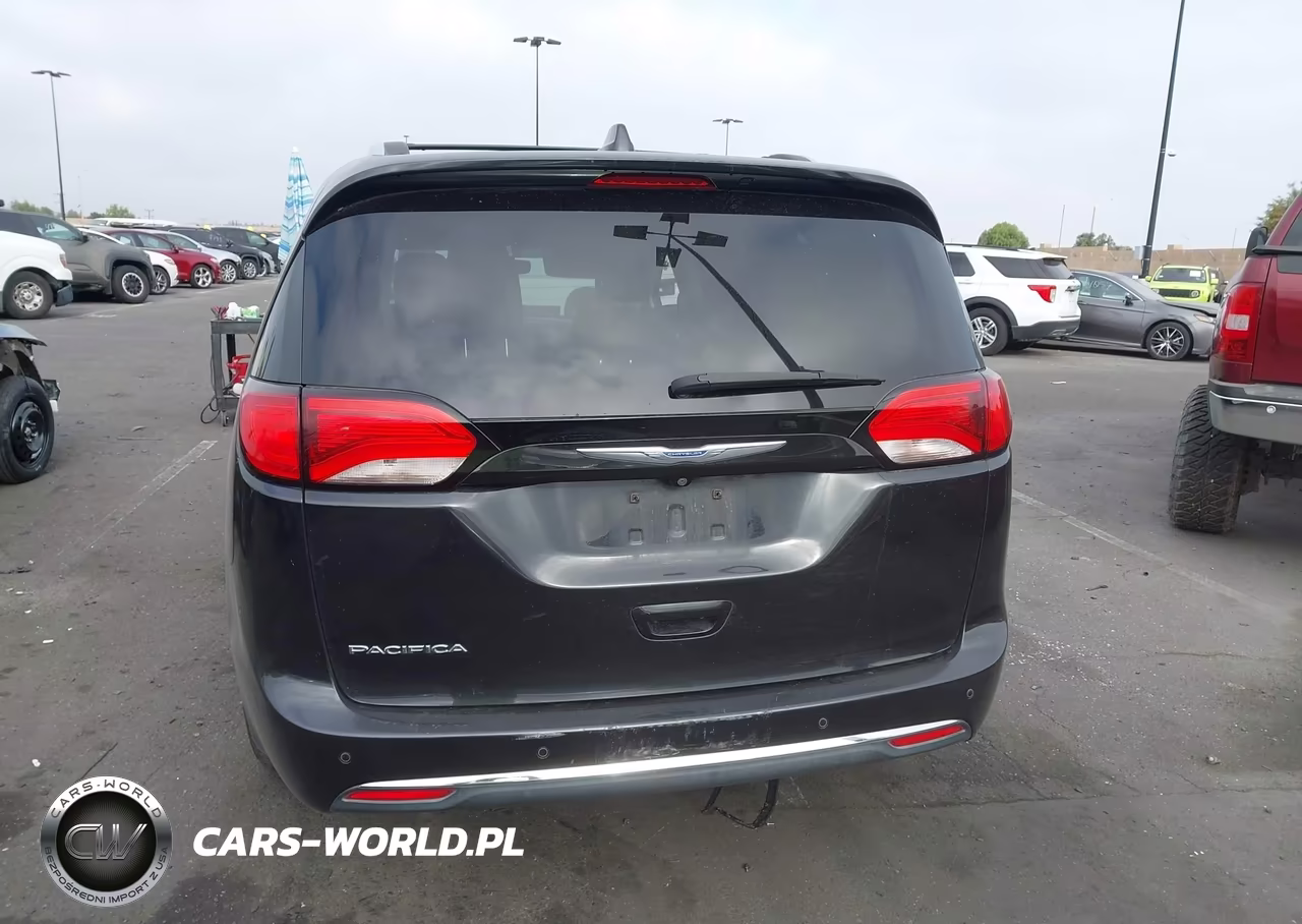 2020 Chrysler Pacifica Touring L VIN:2C4RC1BG4LR124748 - 15