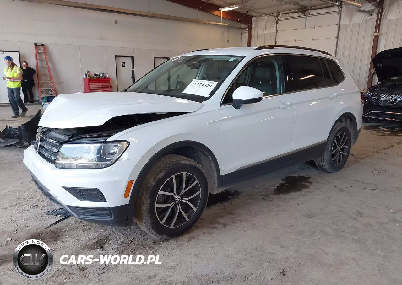2020 Volkswagen Tiguan 2.0T Se-2.0T Se R-Line Black-2.0T Sel VIN:3VV2B7AX1LM149883 - 2