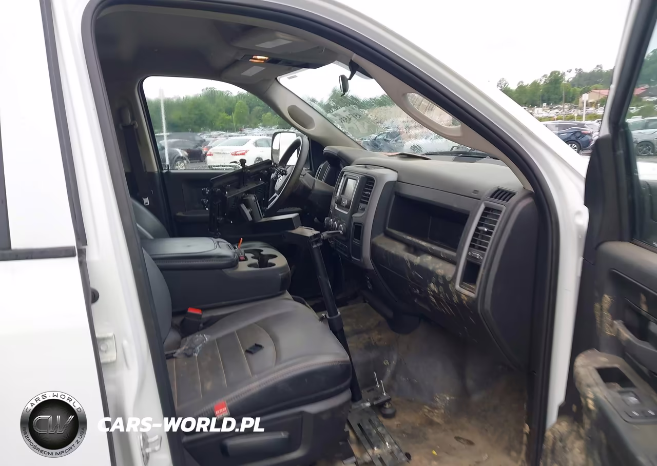 2023 Ram 1500 Classic Tradesman 4X4 5'7 Box VIN:3C6RR7KG8PG672515 - 5