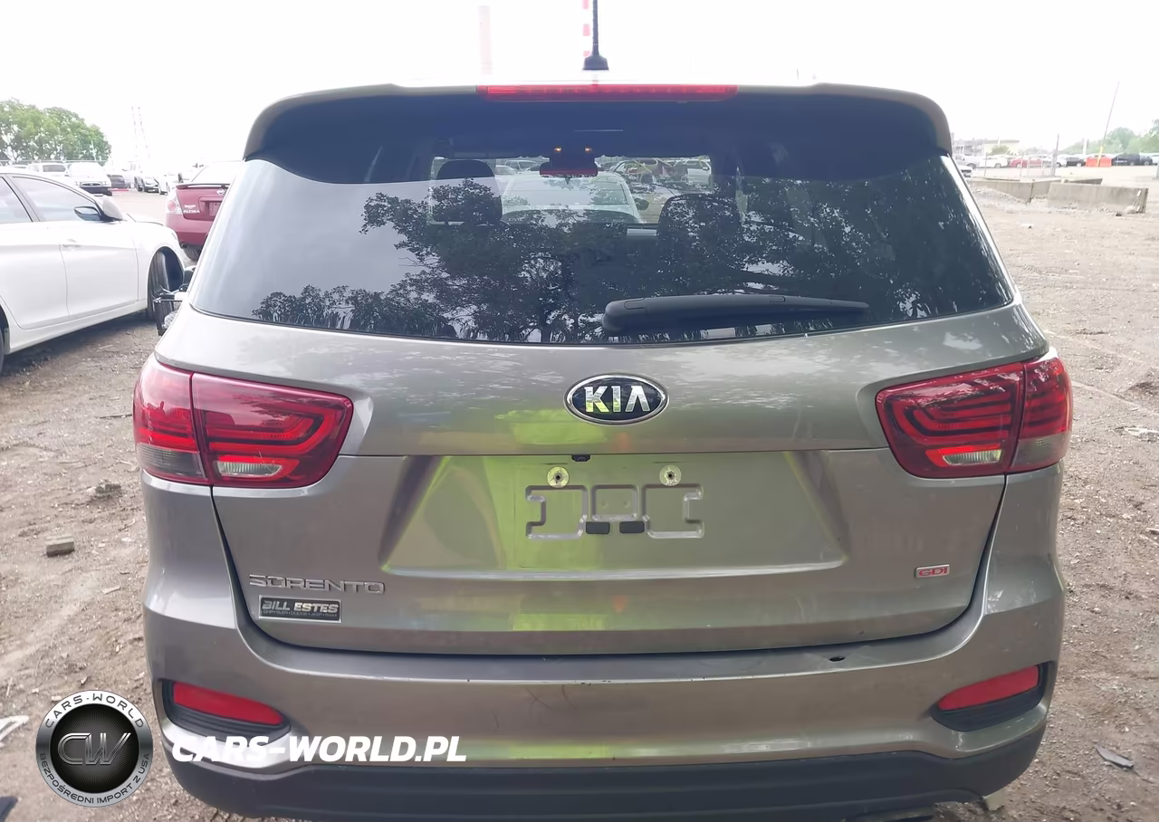 2019 Kia Sorento 2.4L L VIN:5XYPG4A39KG479641 - 16