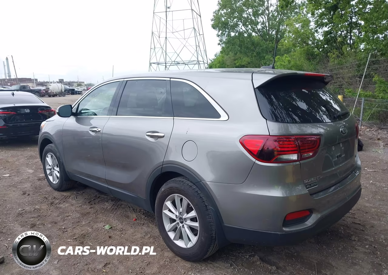 2019 Kia Sorento 2.4L L VIN:5XYPG4A39KG479641 - 3