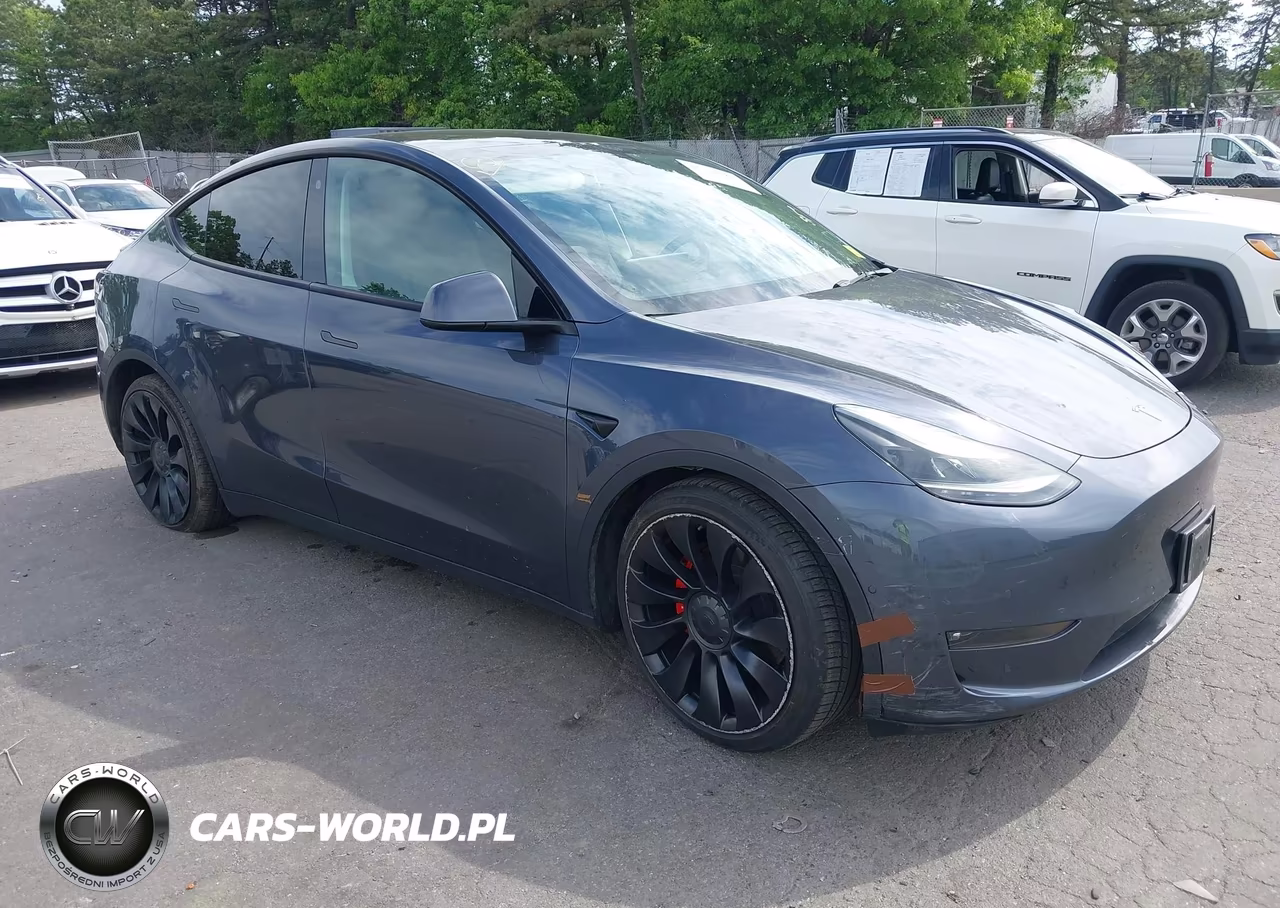 2022 Tesla Model Y Performance Dual Motor All-Wheel Drive – zdjęcie 1 z 21