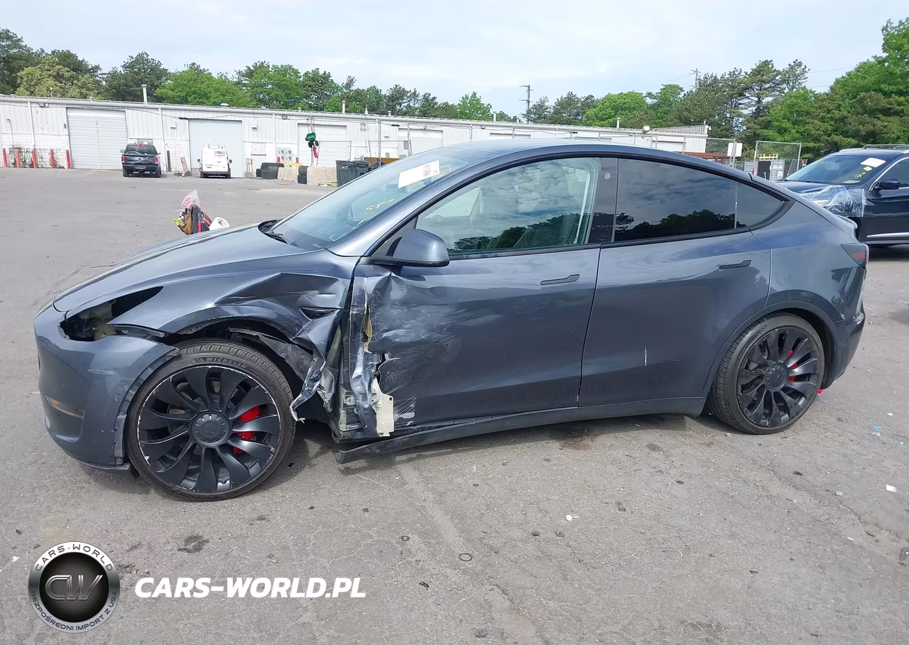 2022 Tesla Model Y Performance Dual Motor All-Wheel Drive VIN:7SAYGDEF6NF533677 - 14