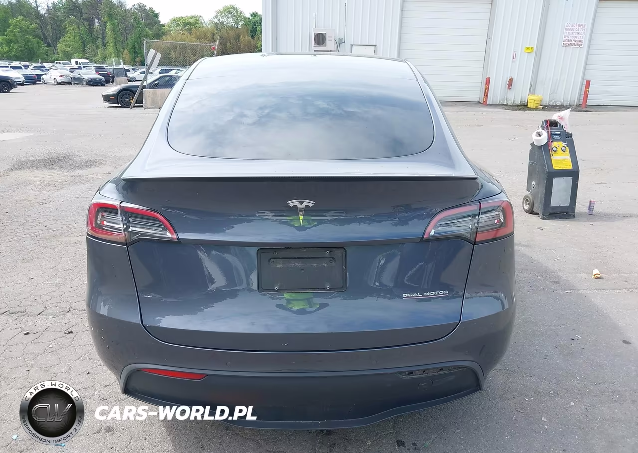 2022 Tesla Model Y Performance Dual Motor All-Wheel Drive VIN:7SAYGDEF6NF533677 - 16