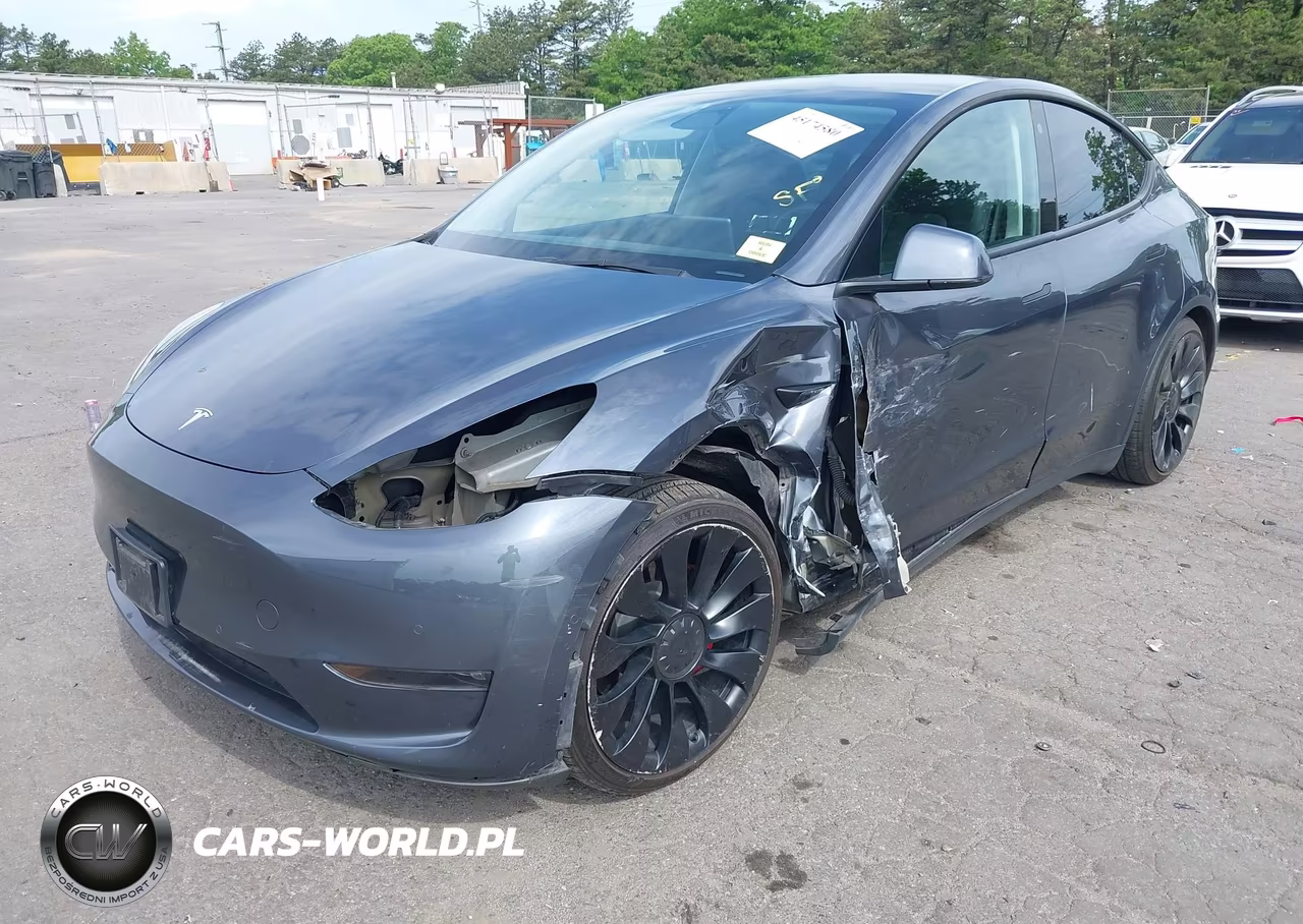 2022 Tesla Model Y Performance Dual Motor All-Wheel Drive VIN:7SAYGDEF6NF533677 - 2