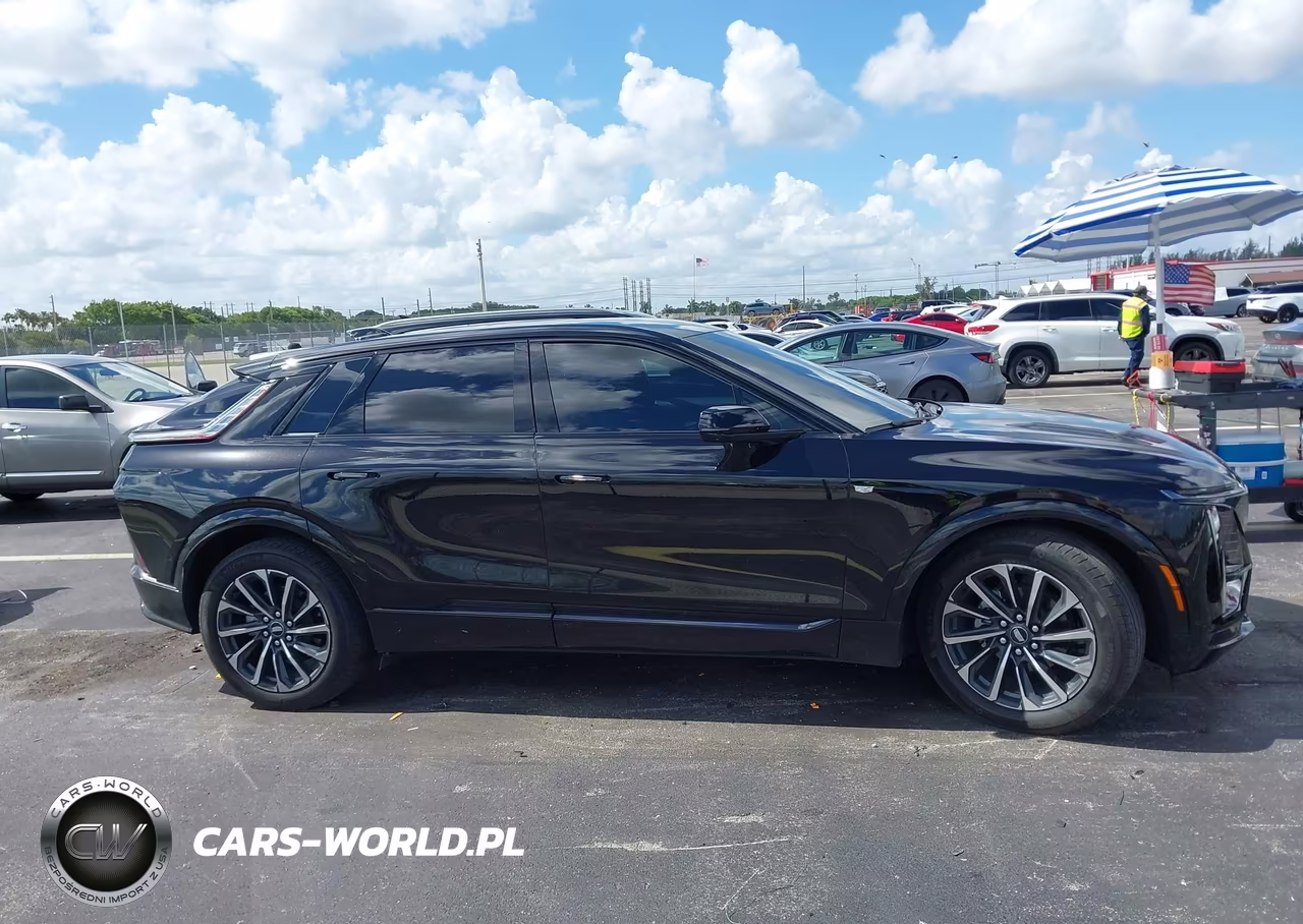 2025 Cadillac Lyriq Sport 1 Rwd VIN:1GYKPURK3SZ312323 - 14