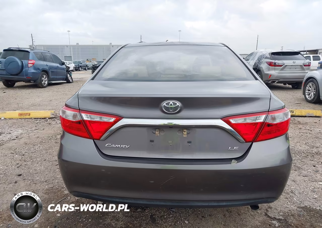 2017 Toyota Camry Le VIN:4T1BF1FK4HU628875 - 17
