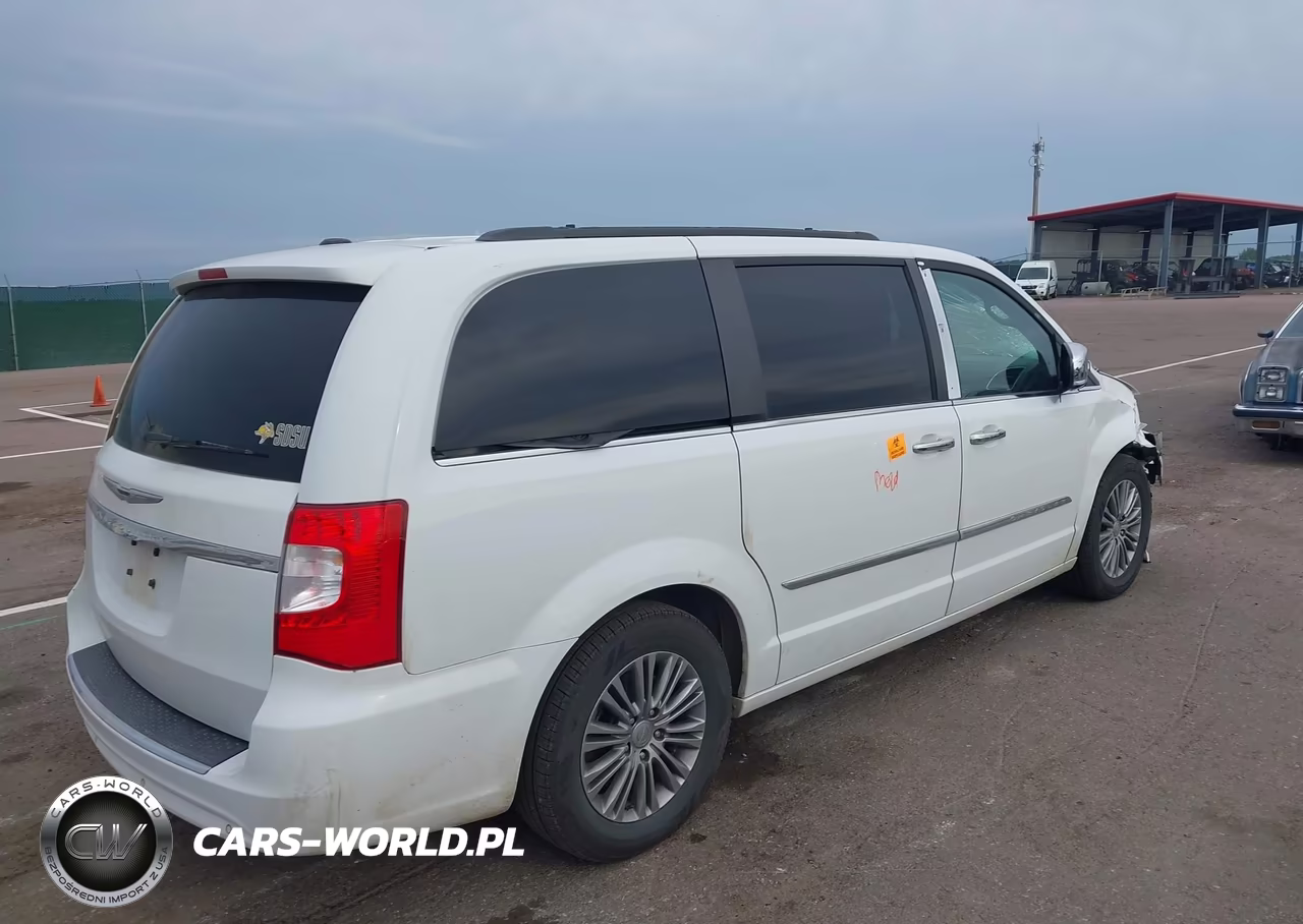 2014 Chrysler Town & Country Touring-L VIN:2C4RC1CG8ER461926 - 4