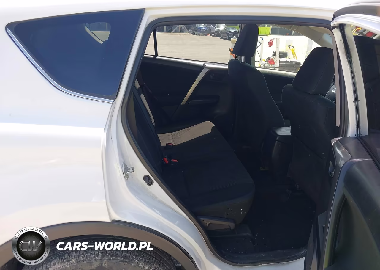 2018 Toyota Rav4 Le VIN:JTMZFREV4JJ166869 - 8