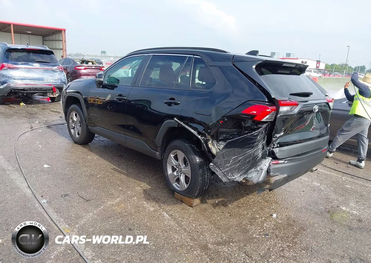 2023 Toyota Rav4 Xle VIN:2T3W1RFV0PW281396 - 3