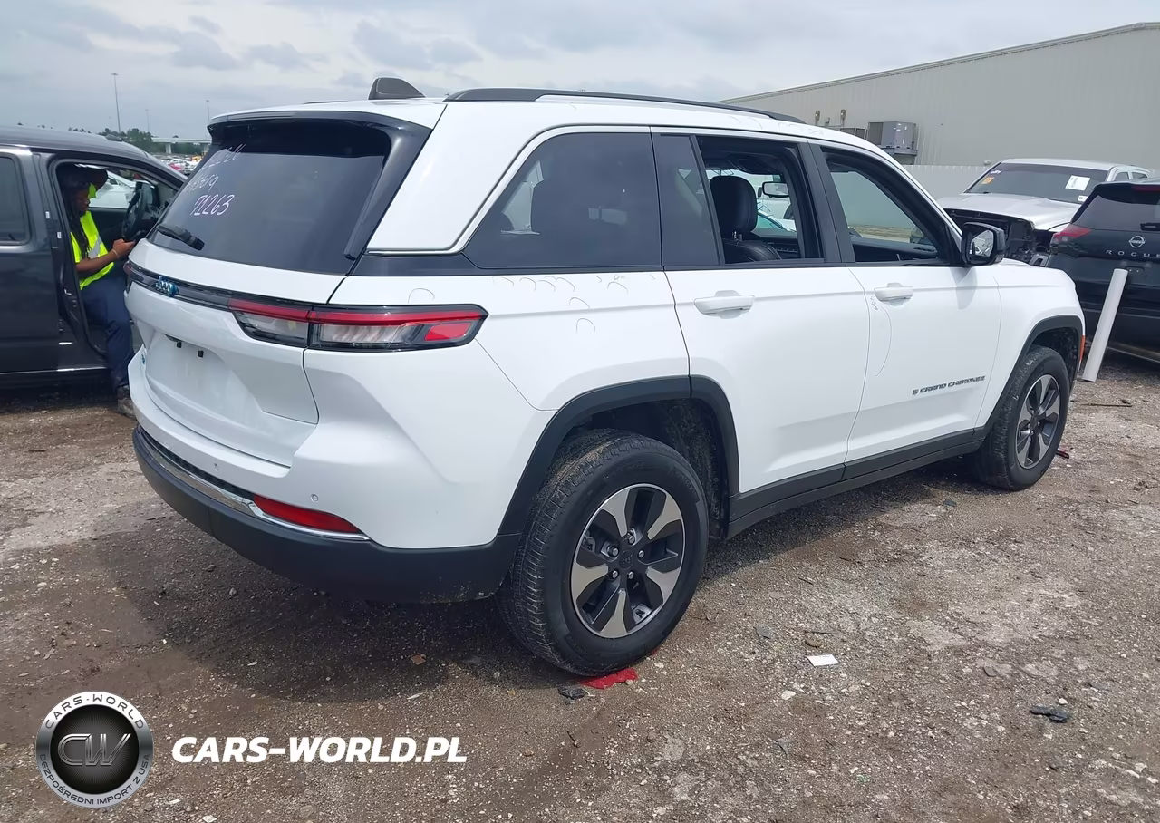 2024 Jeep Grand Cherokee 4Xe VIN:1C4RJYB60R8958686 - 4
