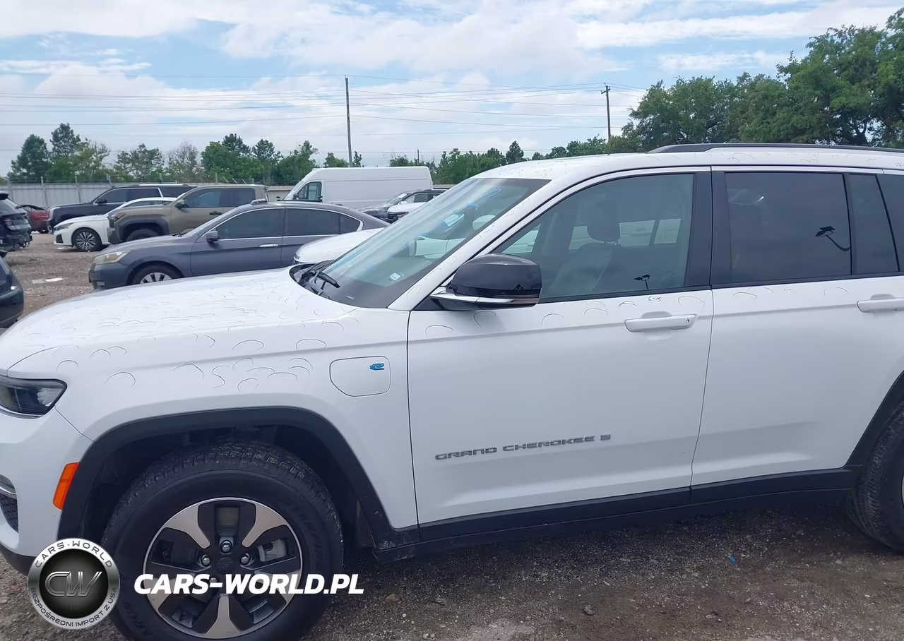 2024 Jeep Grand Cherokee 4Xe VIN:1C4RJYB60R8958686 - 6