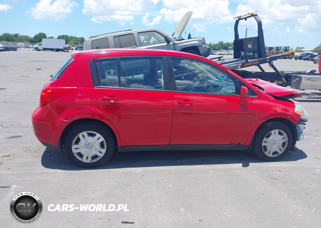 2011 Nissan Versa 1.8S VIN:3N1BC1CP1BL447217 - 14